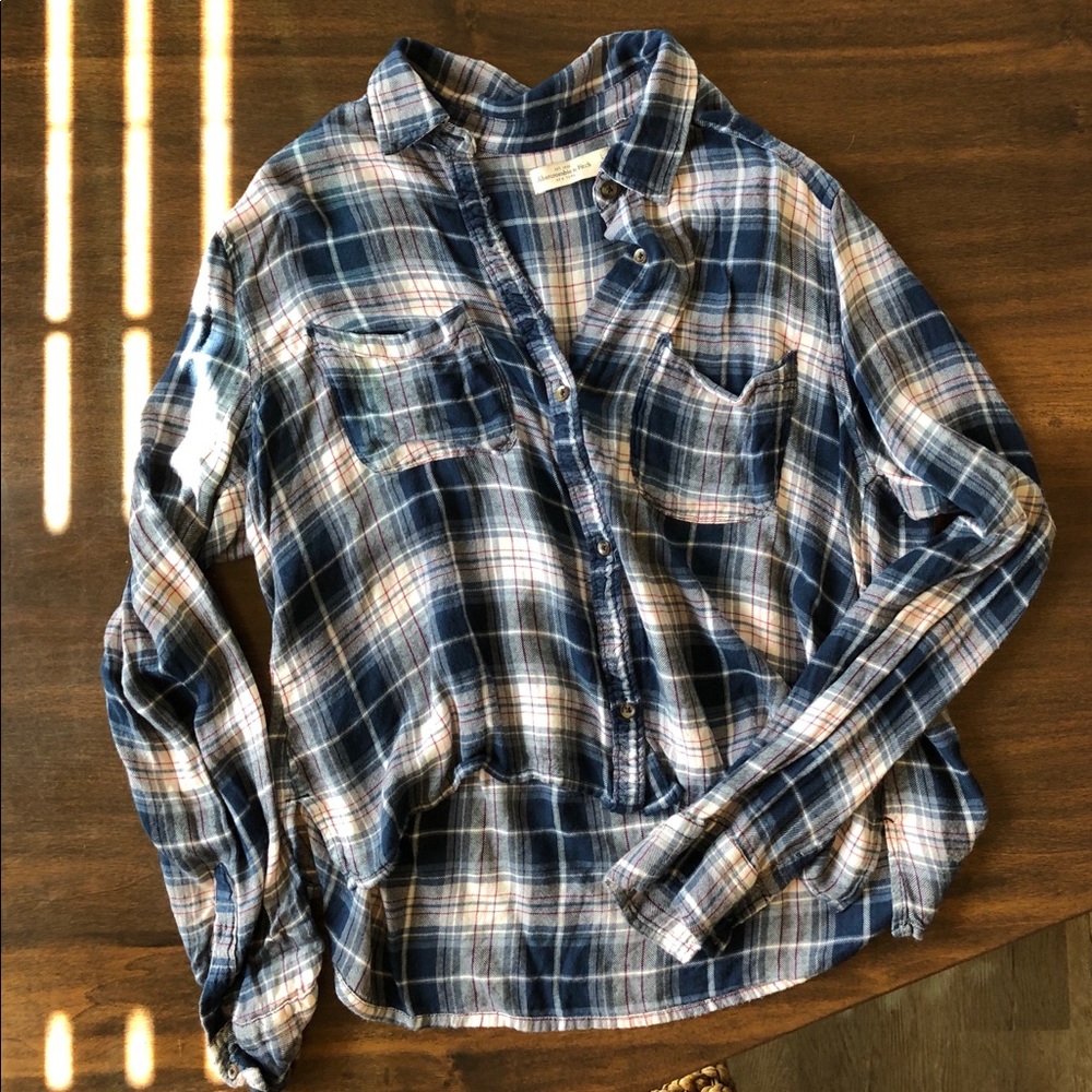 A&F Flannel Crop